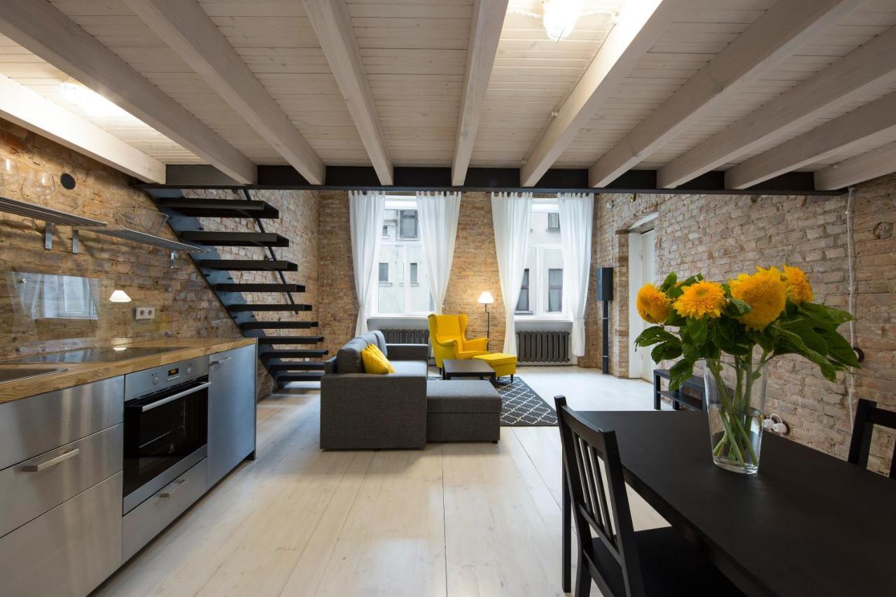 Stylish Studio Apartment In The Heart Of リガ エクステリア 写真